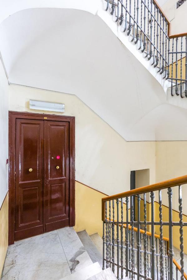 Central Station Family Apartment By Wonderful Italy Napoli Eksteriør bilde